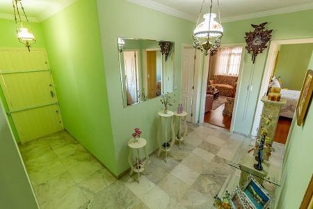 Casa à venda com 251m², 3 quartos e 1 vaga