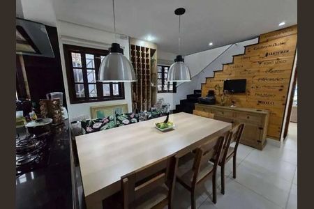 Casa à venda com 3 quartos, 125m² em Jardim Monte Alegre, São Paulo