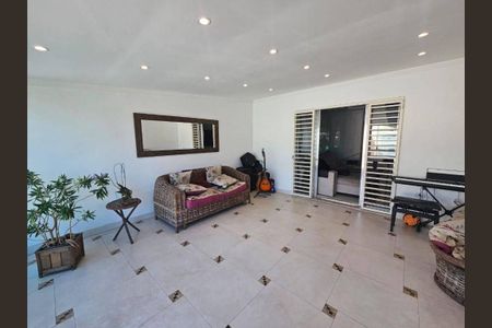 Casa à venda com 3 quartos, 134m² em Jardim Monte Kemel, São Paulo