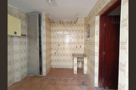 Casa à venda com 3 quartos, 1500m² em Jardim Rizzo, São Paulo