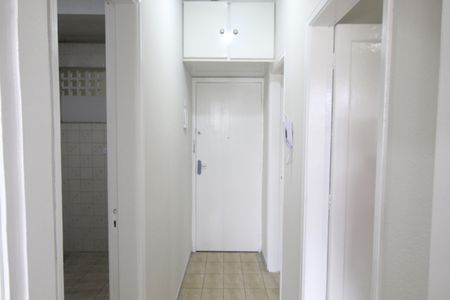 Corredor de apartamento para alugar com 2 quartos, 43m² em Sé, São Paulo
