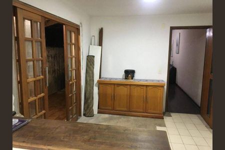 Casa à venda com 5 quartos, 186m² em Jardim Sarah, São Paulo