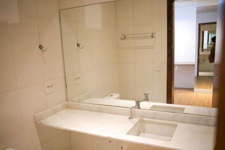 Casa à venda com 158m², 3 quartos e 2 vagasBanheiro da Suíte