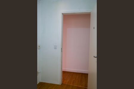 Quarto 1 de casa à venda com 3 quartos, 158m² em Vila Nova Alba, São Paulo