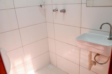 Casa à venda com 158m², 3 quartos e 2 vagasBanheiro social