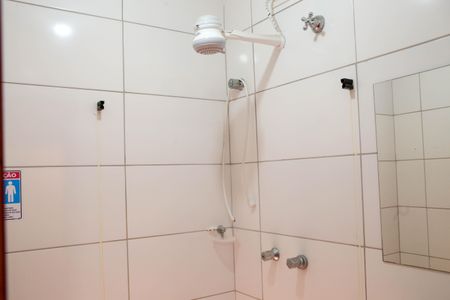 Casa à venda com 158m², 3 quartos e 2 vagasBanheiro social