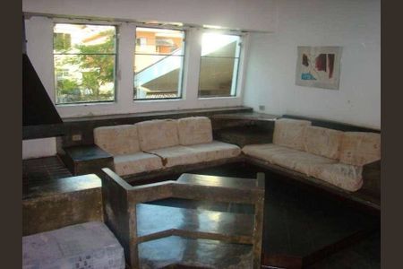 Casa à venda com 3 quartos, 237m² em Jardim Peri Peri, São Paulo