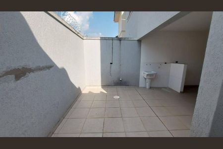 Casa à venda com 220m², 3 quartos e 6 vagas