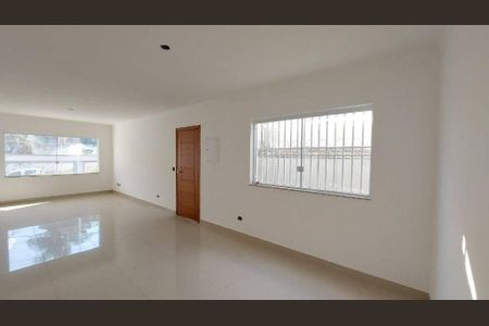 Casa à venda com 3 quartos, 220m² em Butantã, São Paulo