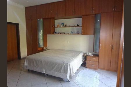 Casa à venda com 4 quartos, 405m² em Cidade São Francisco, São Paulo