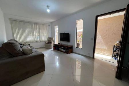 Casa à venda com 3 quartos, 141m² em Jardim Pinheiros, São Paulo