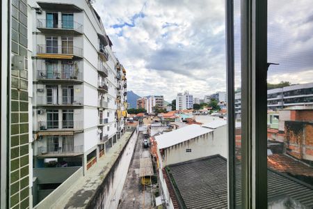 Apartamento à venda com 66m², 2 quartos e 1 vagaVista da Suíte 