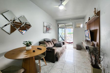 Apartamento à venda com 66m², 2 quartos e 1 vagaSala 