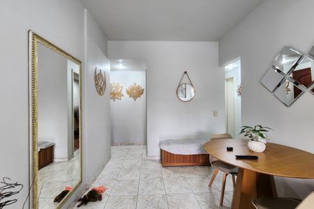 Apartamento à venda com 66m², 2 quartos e 1 vagaSala 