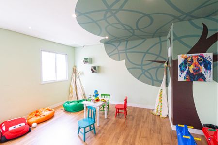 Apartamento para alugar com 35m², 2 quartos e 1 vaga Apartamento para alugar com 35m², 2 quartos e 1 vagaÁrea comum - Brinquedoteca