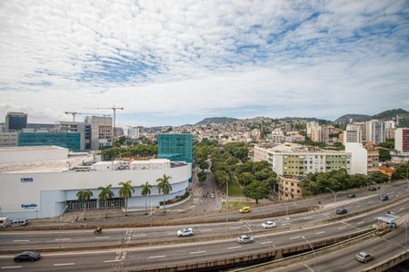 Apartamento à venda com 70m², 2 quartos e sem vagaÁrea de Serviço Vista