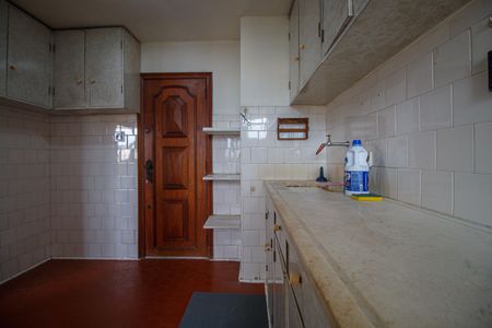 Apartamento à venda com 70m², 2 quartos e sem vagaCozinha