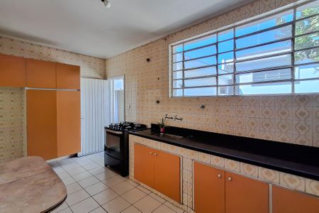 Casa à venda com 333m², 3 quartos e 5 vagasCozinha