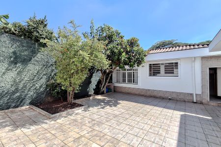 Casa à venda com 333m², 3 quartos e 5 vagasBanheiro de serviço