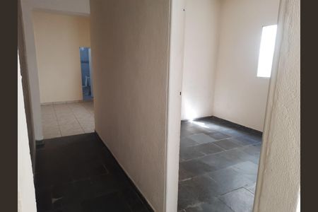 Casa à venda com 220m², 6 quartos e 2 vagas Casa à venda com 220m², 6 quartos e 2 vagasQuarto