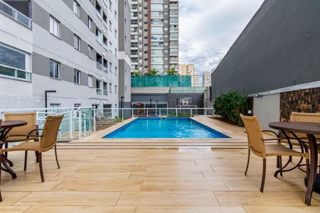 Apartamento à venda com 34m², 1 quarto e sem vaga Apartamento à venda com 34m², 1 quarto e sem vagaÁrea comum - Piscina
