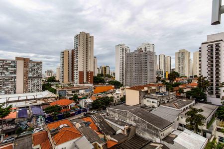 Apartamento à venda com 34m², 1 quarto e sem vaga Apartamento à venda com 34m², 1 quarto e sem vagaVaranda