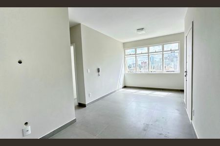 Apartamento à venda com 2 quartos, 60m² em Anchieta, Belo Horizonte