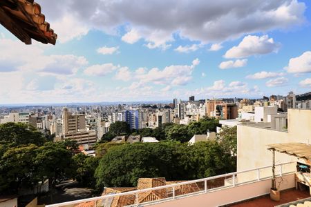 Casa à venda com 300m², 4 quartos e 4 vagasVista do Quarto 1