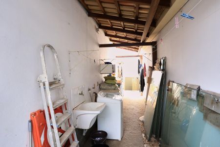 Casa à venda com 300m², 4 quartos e 4 vagasÁrea de Serviço