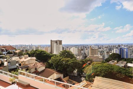 Casa à venda com 300m², 4 quartos e 4 vagasVista da Suíte