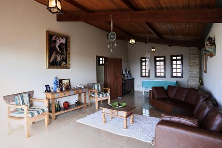 Casa à venda com 300m², 4 quartos e 4 vagasSala 1