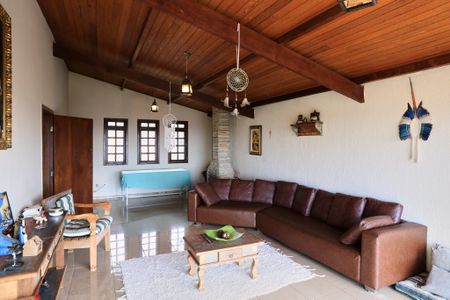 Casa à venda com 300m², 4 quartos e 4 vagasSala 1