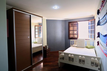 Casa à venda com 300m², 4 quartos e 4 vagasQuarto