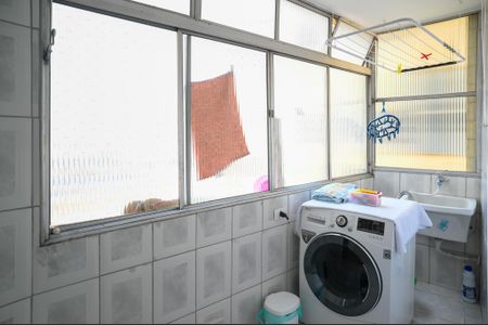 Apartamento à venda com 78m², 3 quartos e 1 vagaÁrea de Serviço