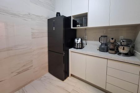 Apartamento à venda com 77m², 2 quartos e sem vagaCozinha