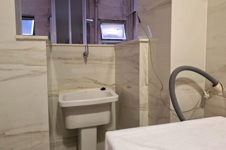 Apartamento à venda com 77m², 2 quartos e sem vagaÁrea de Serviço