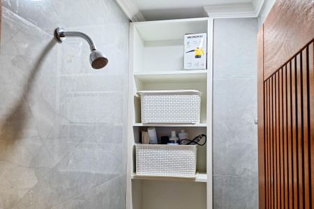 Apartamento à venda com 77m², 2 quartos e sem vagaBanheiro de serviço