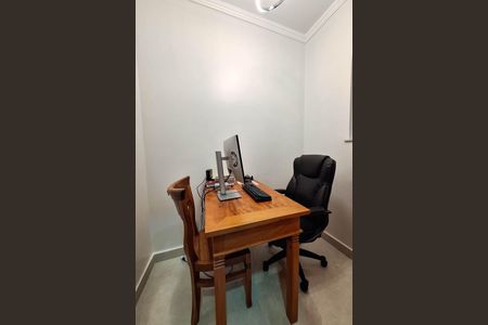 Apartamento à venda com 77m², 2 quartos e sem vagaEscritório