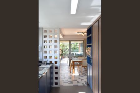 Apartamento à venda com 136m², 2 quartos e 2 vagasCozinha
