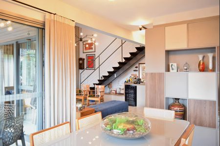Apartamento à venda com 136m², 2 quartos e 2 vagasSala de jantar