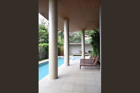 Apartamento à venda com 136m², 2 quartos e 2 vagasPiscina