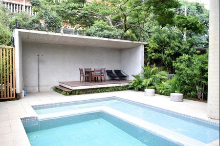 Apartamento à venda com 136m², 2 quartos e 2 vagasPiscina