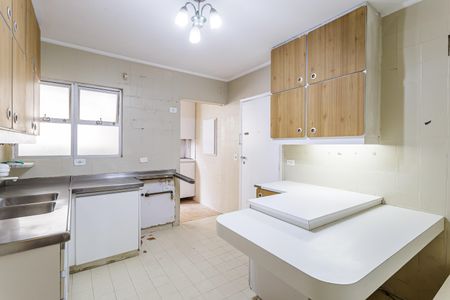 Apartamento à venda com 145m², 4 quartos e 2 vagasCozinha