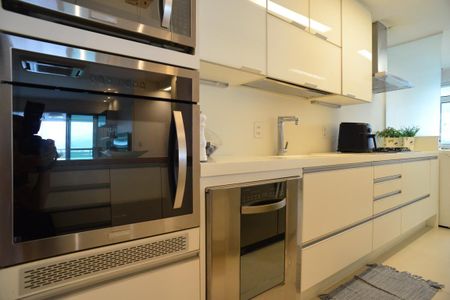 Apartamento à venda com 120m², 3 quartos e 2 vagasCozinha