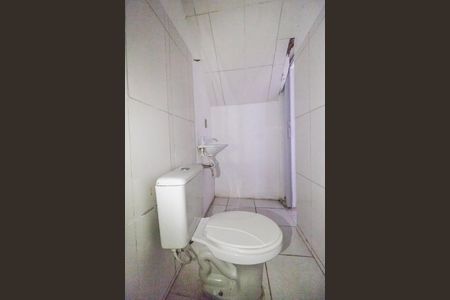 Casa para alugar com 40m², 1 quarto e sem vaga Casa para alugar com 40m², 1 quarto e sem vagaBanheiro