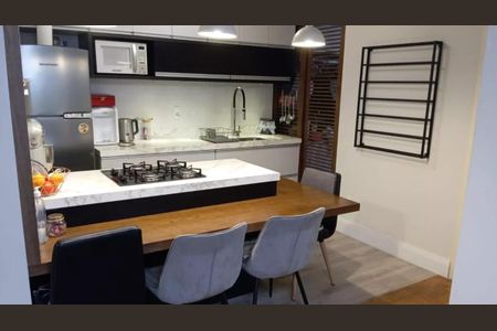 Cozinha de apartamento para alugar com 1 quarto, 49m² em Higienópolis, Porto Alegre
