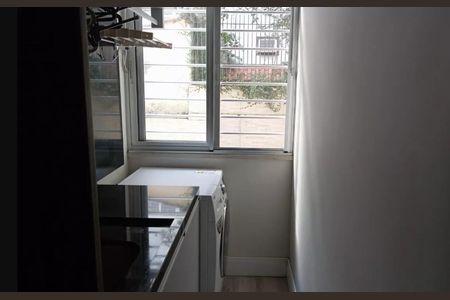 Área de serviço de apartamento para alugar com 1 quarto, 49m² em Higienópolis, Porto Alegre