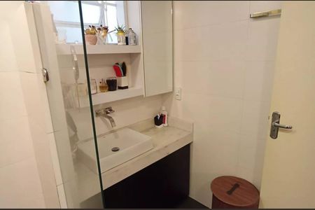 Apartamento para alugar com 49m², 1 quarto e sem vagaBanheiro