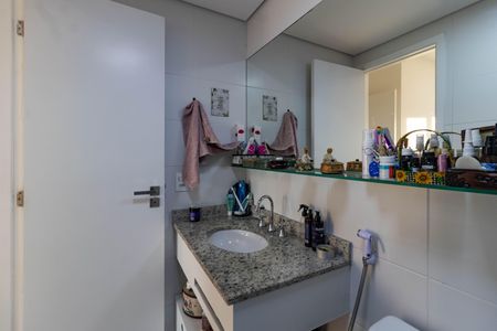 Apartamento à venda com 78m², 2 quartos e 1 vagaBanheiro da Suíte