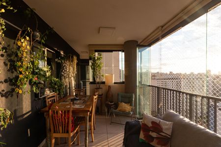 Apartamento à venda com 78m², 2 quartos e 1 vagaVaranda